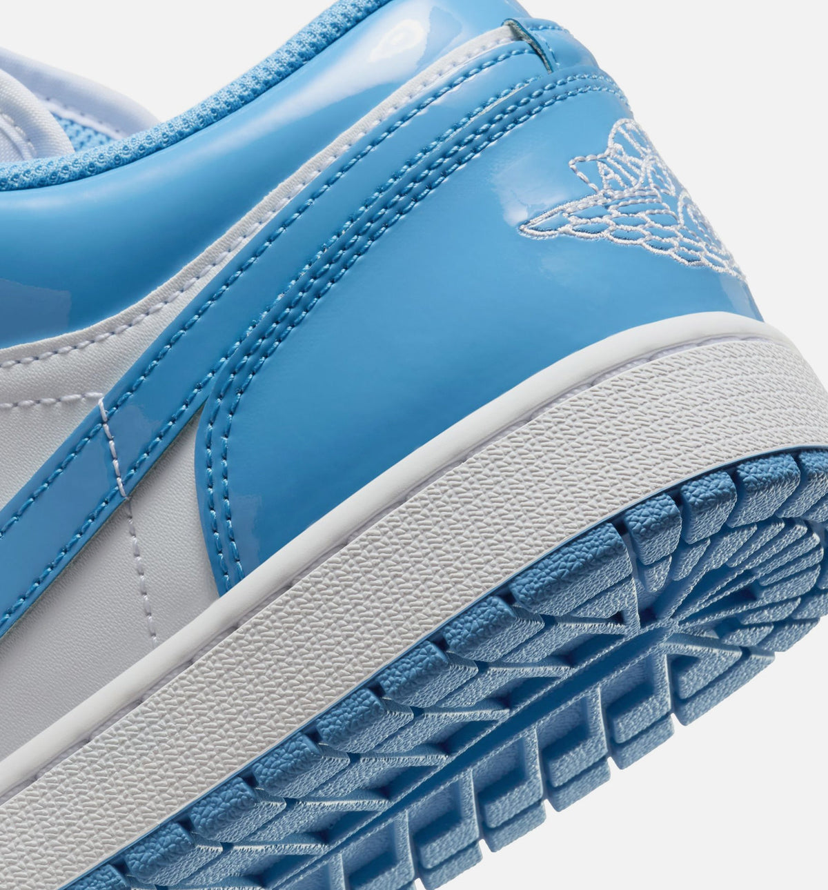 Air Jordan 1 Retro Low Legend Blue Men's Lifestyle Shoe – Legend Blue / White