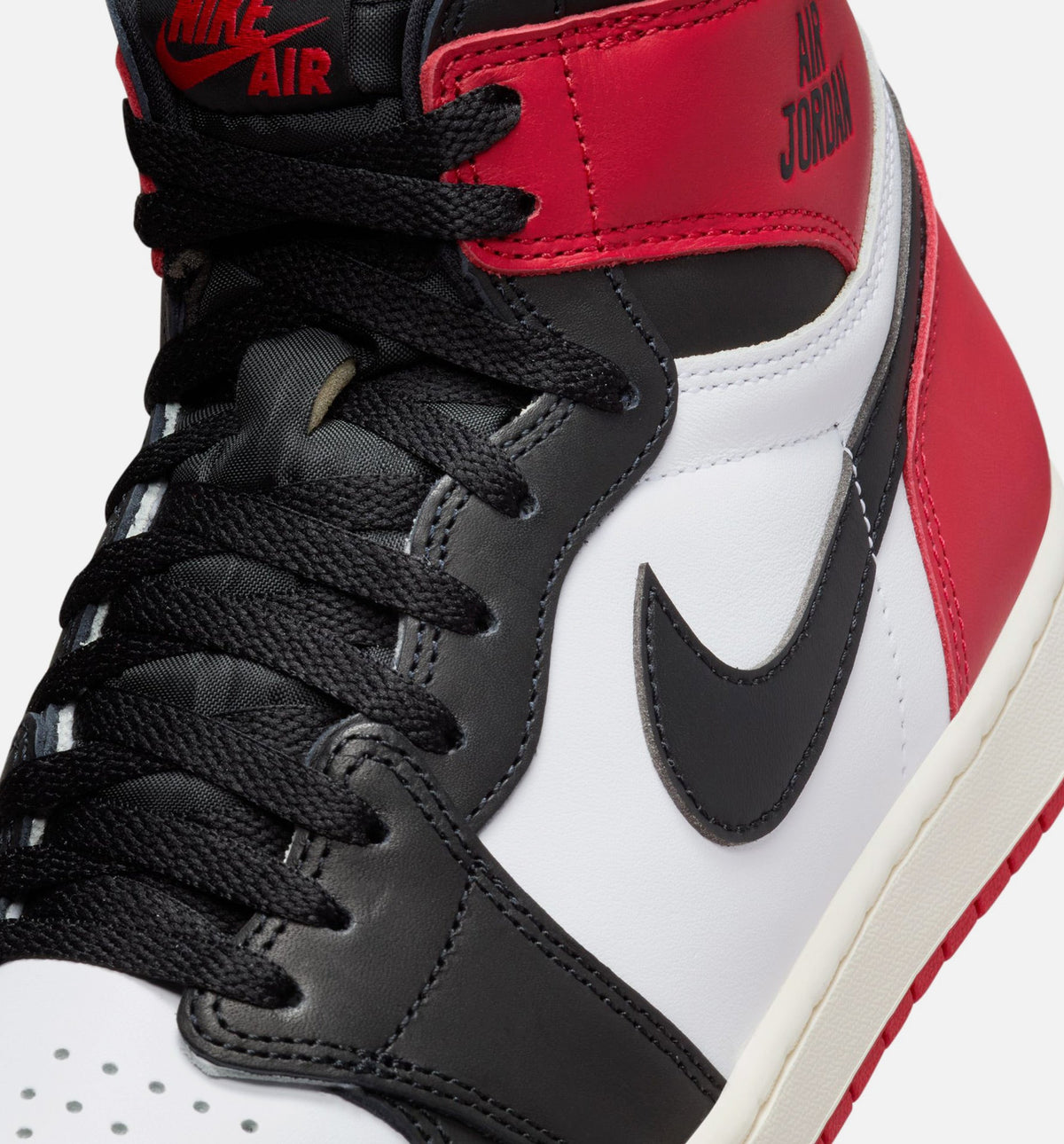 Air Jordan 1 Retro High OG Black Toe Men's Lifestyle Shoe – White / Black / Varsity Red / Sail