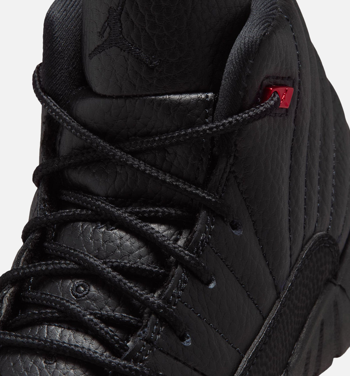 Air Jordan 12 Retro Bloodline Preschool Lifestyle Shoe – Black / Varsity Red