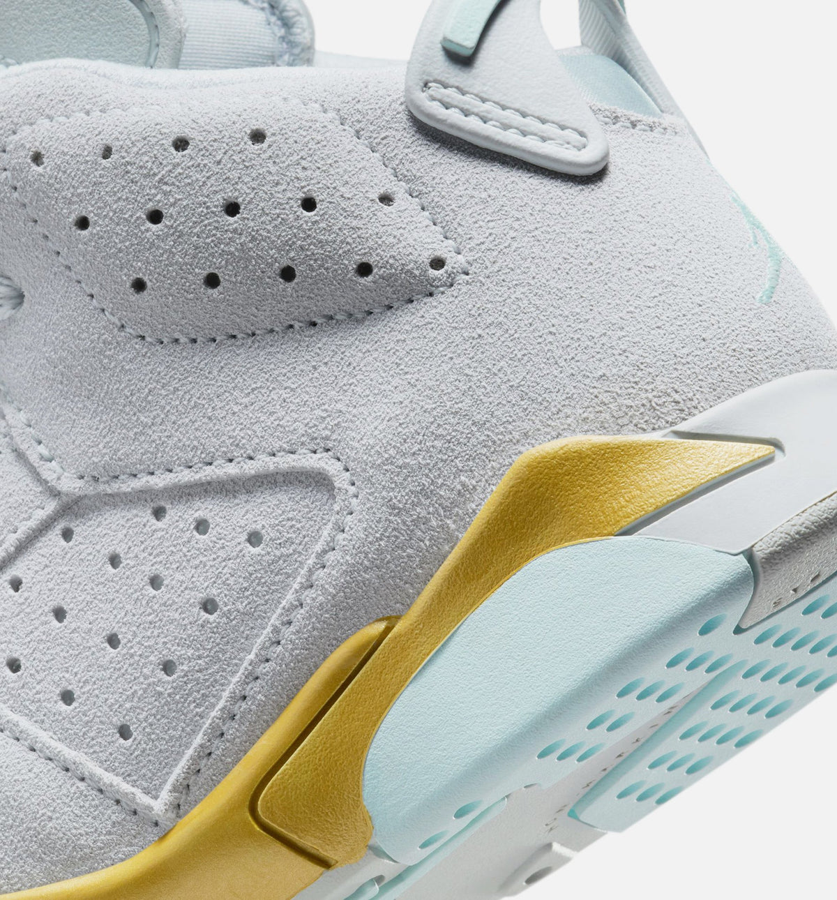 Air Jordan 6 Retro Pearl Preschool Lifestyle Shoe – Pure Platinum / Glacier Blue / Metallic Gold