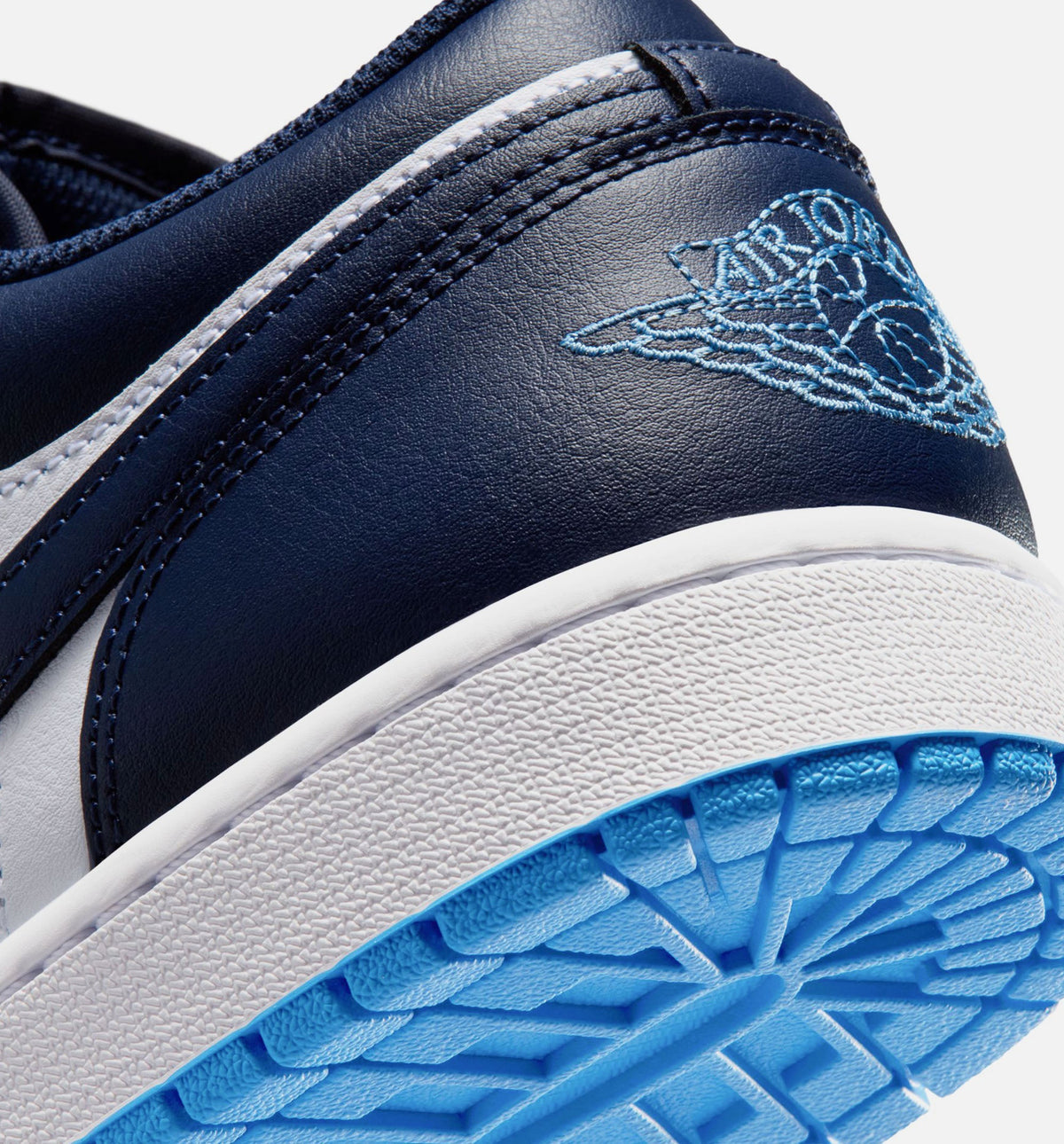 Air Jordan 1 Low Men's Lifestyle Shoe - Midnight Navy/University Blue/White