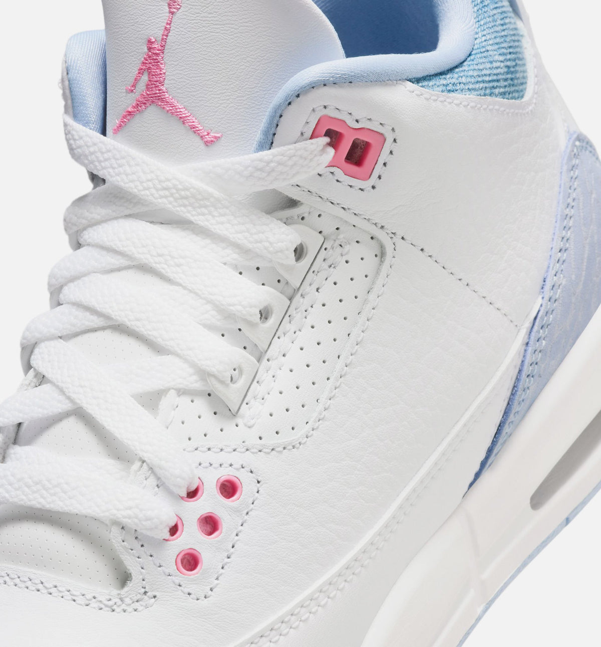 Air Jordan 3 Retro Cobalt Bliss Grade School Lifestyle Shoe – White / Cobalt Bliss / Football Grey / Pink Glow