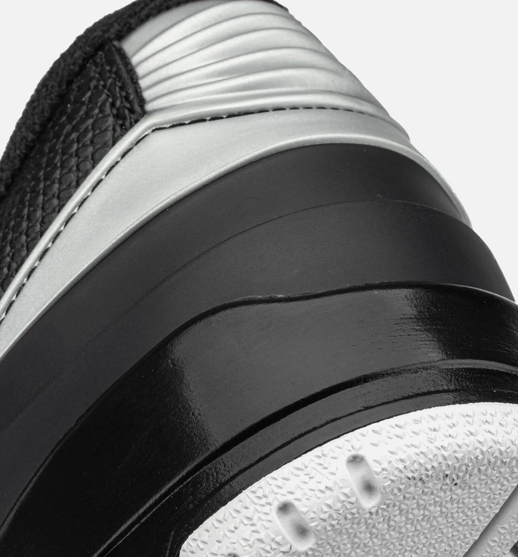 Air Jordan 23 Men's Lifestyle Shoe – Black / Metallic Silver