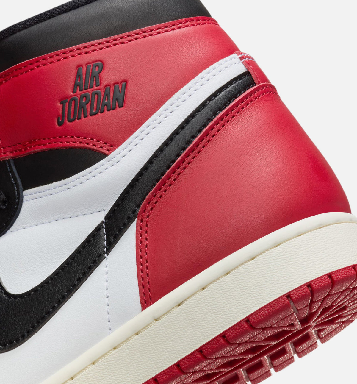 Air Jordan 1 Retro High OG Black Toe Men's Lifestyle Shoe – White / Black / Varsity Red / Sail