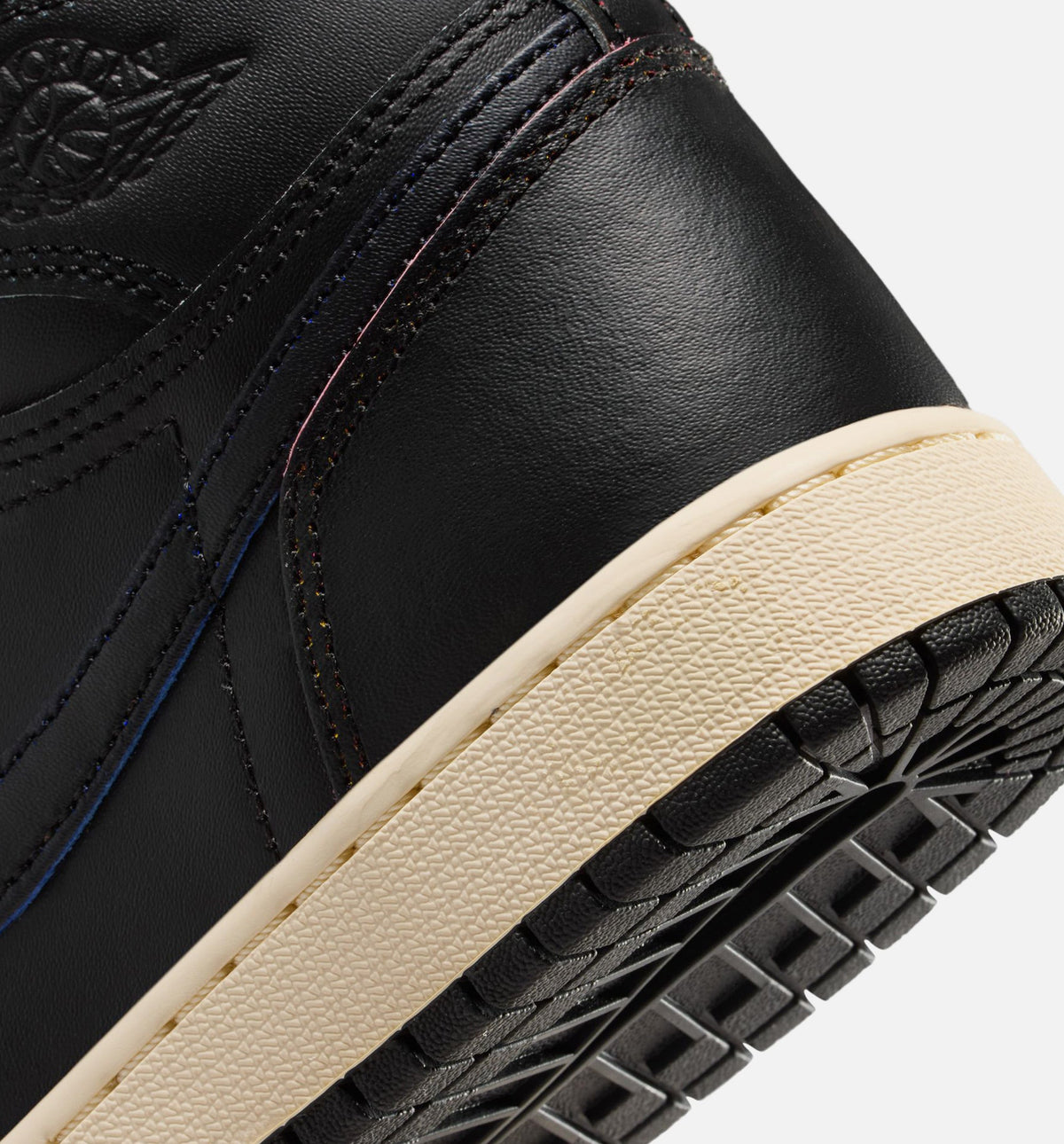 Air Jordan 1 Retro High OG Black and Muslin Grade School Lifestyle Shoe – Black / Muslin