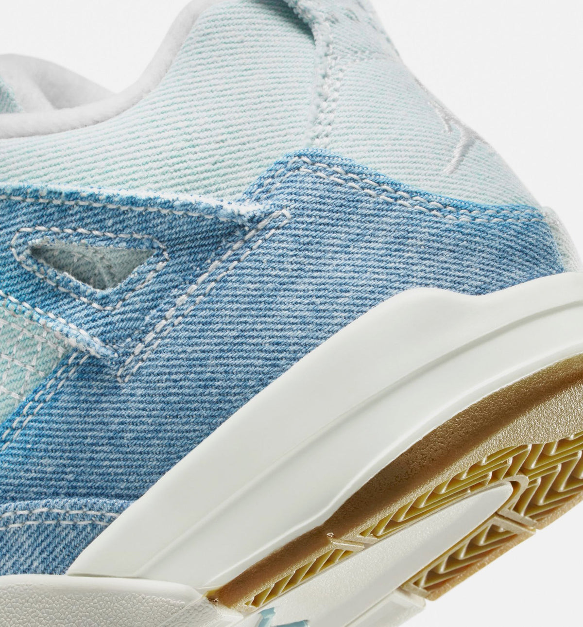 Air Jordan 4 Retro Worn Blue Preschool Lifestyle Shoe – Sail / Worn Blue / Metallic Gold