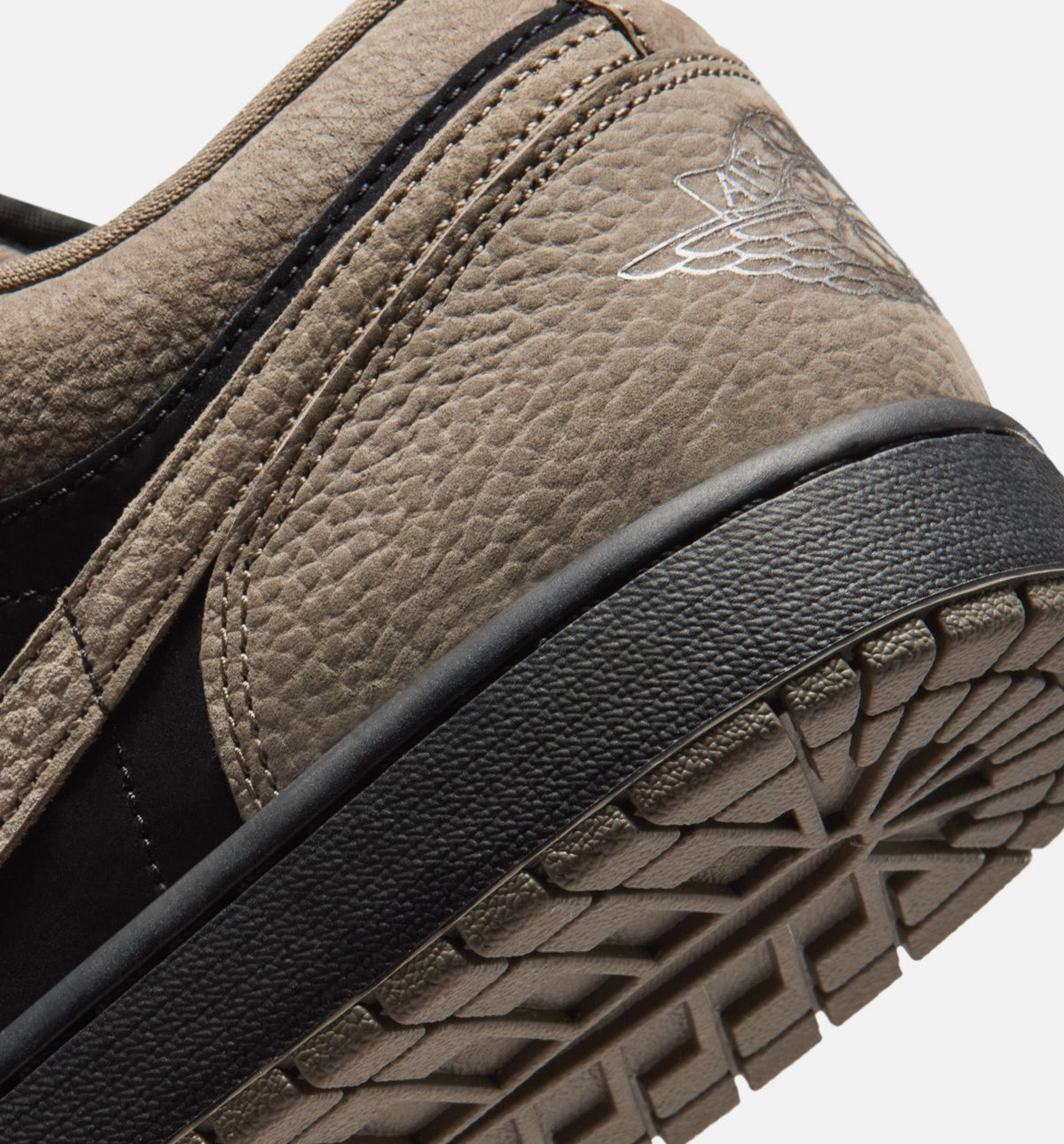Air Jordan 1 Low SE Men's Lifestyle Shoe – Black / Olive Grey / Light Wild Mango
