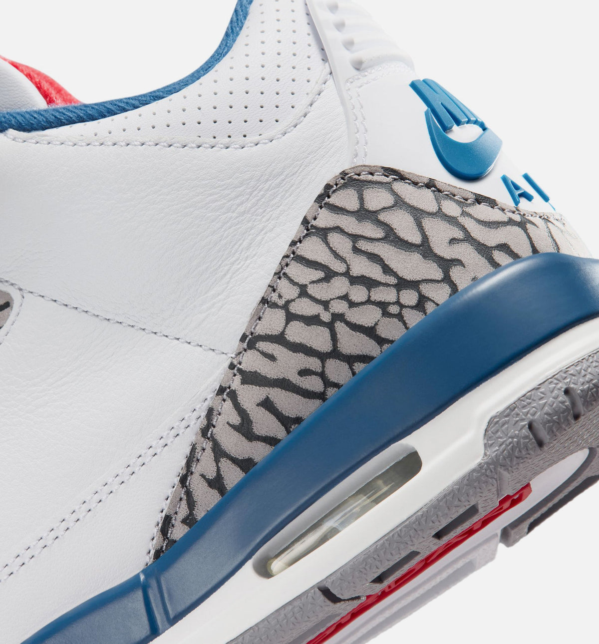 Air Jordan 3 Retro OG True Blue Grade School Lifestyle Shoe – White / Fire Red / True Blue