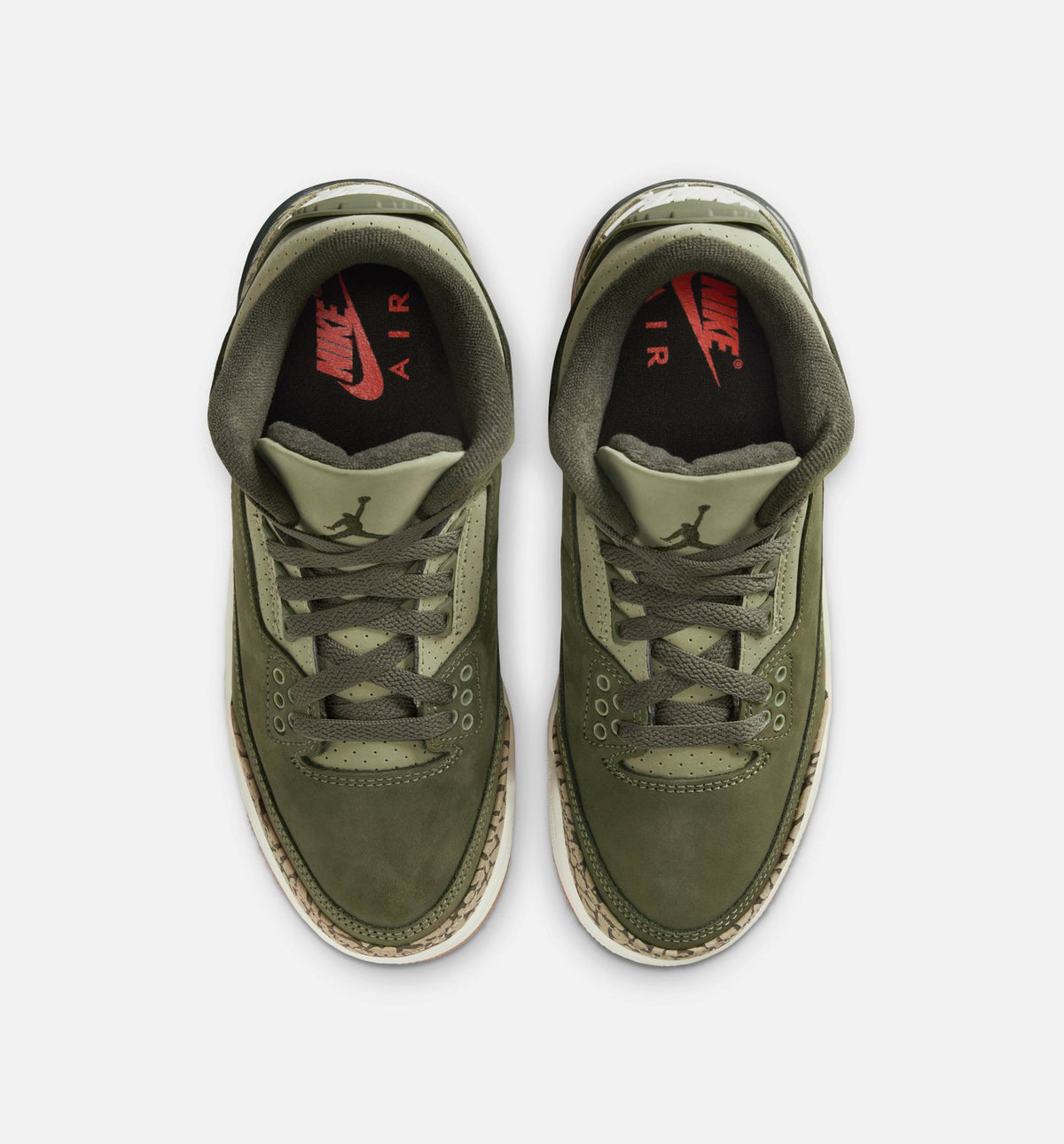 Air Jordan 3 Retro Medium Olive Grade School Lifestyle Shoe – Medium Olive / Sequoia / Neutral Olive / Sail